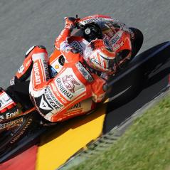 Nicky railing the apex at the Sachsenring. - Photo: Milagro/Ducati