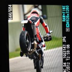 photo 2-1 - Photo: Ducati