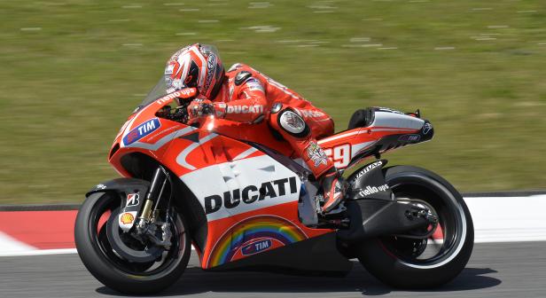 Hayden, Dovizioso fifth and sixth at Ducati Team’s home GP, Pirro seventh