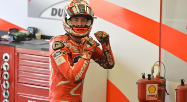 Dovizioso, Hayden seventh and tenth in Silverstone free practice