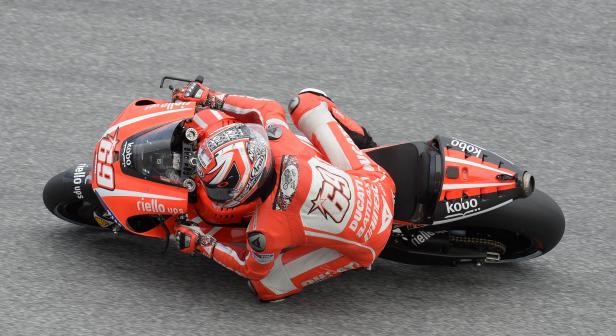 Hayden, Dovizioso eighth and ninth on day one at Sepang