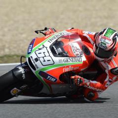 Nicky reported that his shoulder has largely recovered, and he was able to turn in 77 laps on day 1. - Photo: Ducati