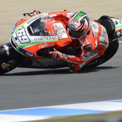 Nicky Hayden was back in action on Friday, taking part in the official IRTA test. - Photo: Ducati