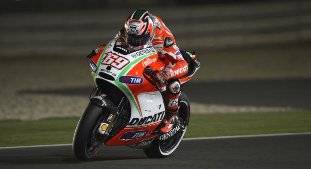 Fifth-best time for Hayden in Qatar qualifying, Rossi twelfth