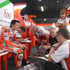Nicky debriefs with his crew. He used the updated electronics from the Mugello test. - Photo: Ducati