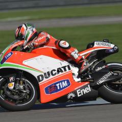 In the afternoon, Nicky improved his time by a second but was ninth-quicest with turning issues. - Photo: Ducati